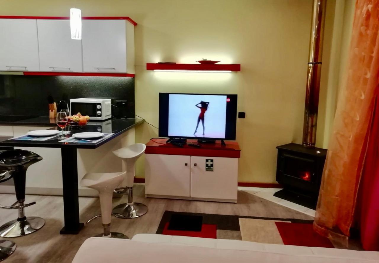 Casa Da Relva Com Piscina Aquecida Interna Apartment อาร์โกดากาเลียตา ภายนอก รูปภาพ